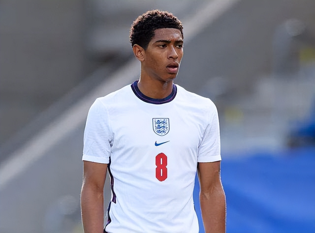 连续20场联赛进球2+，拜仁追平自己保持的德甲历史纪录