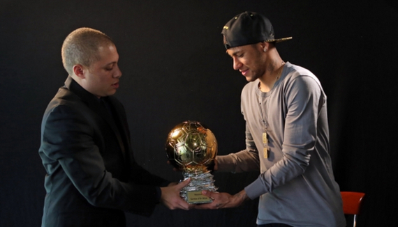 篮球湖人球员社媒晒训练日常