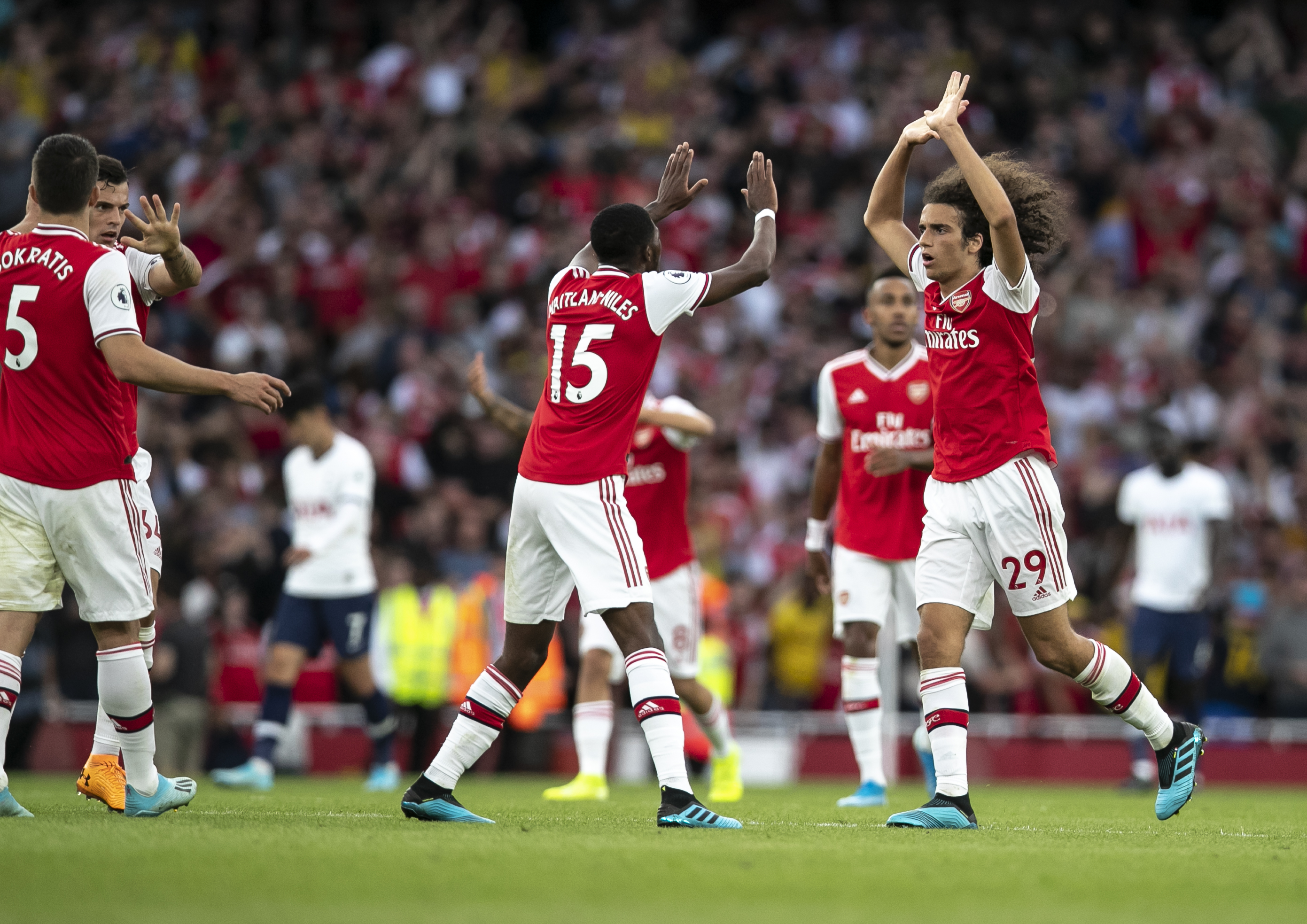 柔佛新山疑似对海港派出违规球员，该球员本应累积三黄停赛