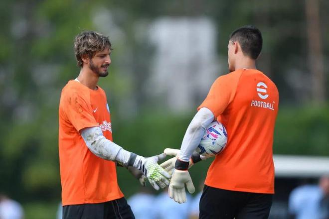 意甲裁判指派员罗基：霍伊伦应该因为肘击对手被罚下