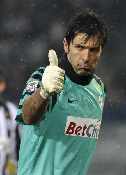 埃梅里神了：大黑马阿斯顿维拉豪取6连胜，力压切尔西升至联赛第三