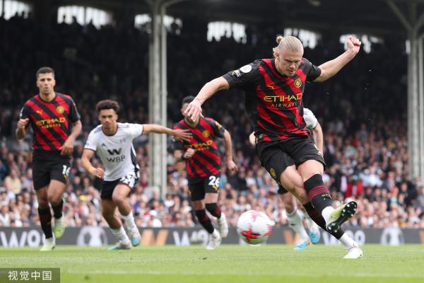 前裁判：布鲁日球员确实对什琴斯尼犯规了，但后者也存在失误